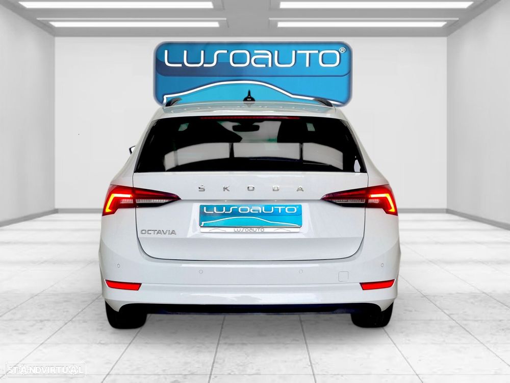 Skoda Octavia Break 2.0 TDI Ambition DSG - 6