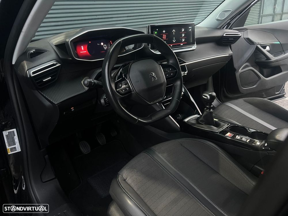Peugeot 2008 1.2 PureTech Allure - 8