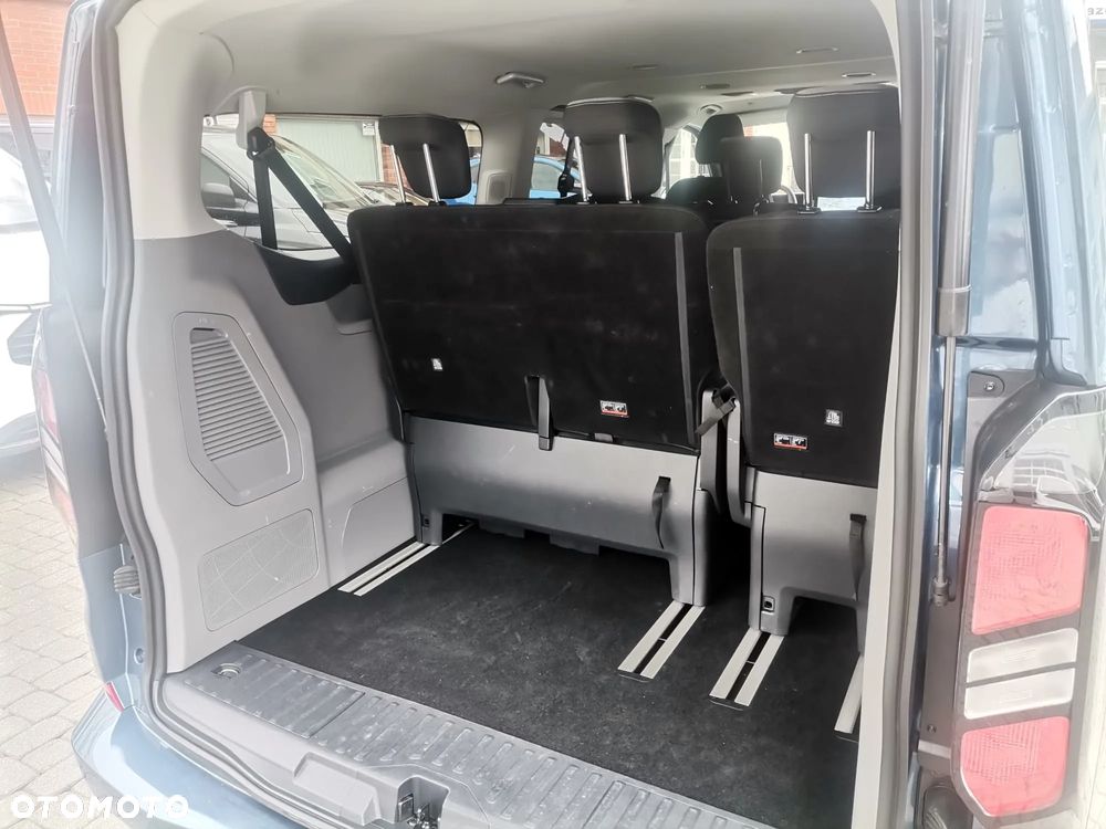 Ford Tourneo Custom 2.0 EcoBlue 320 L2 Titanium - 13