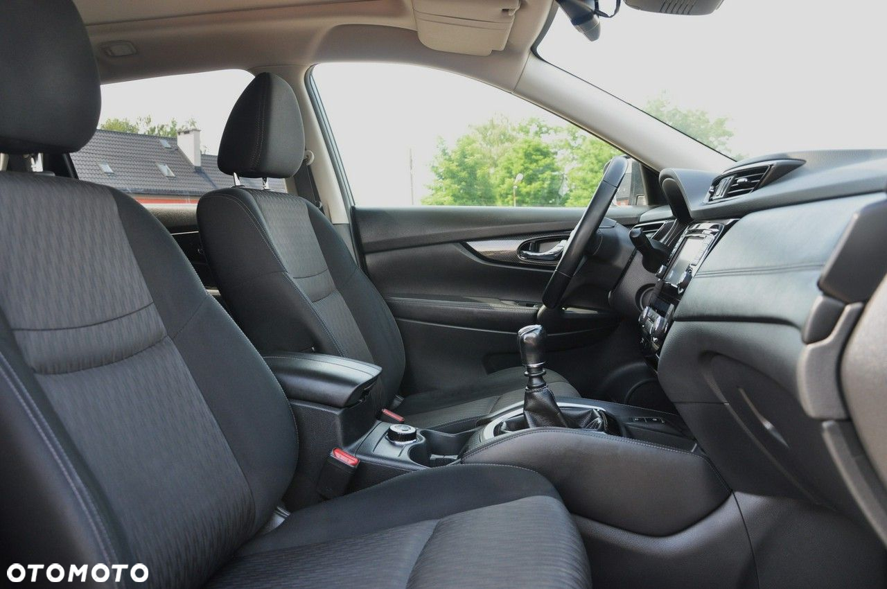 Nissan X-Trail 1.6 DCi N-Connecta 4WD - 19