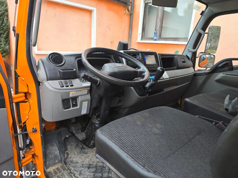 Mitsubishi Canter Fuso - 13