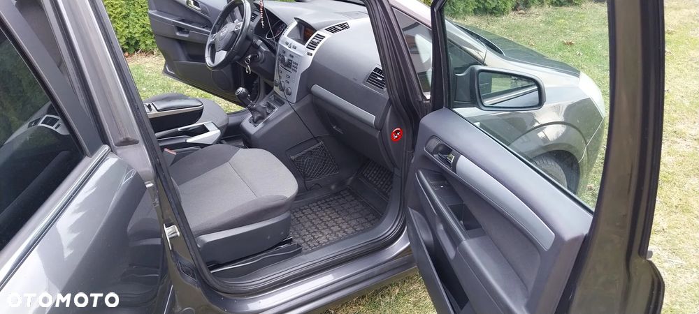 Opel Zafira 1.8 Enjoy - 2
