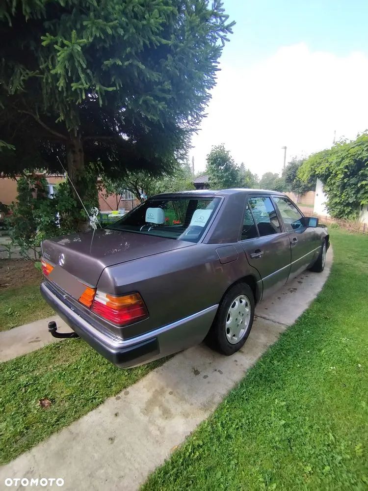 Mercedes-Benz W124 (1984-1993) - 3