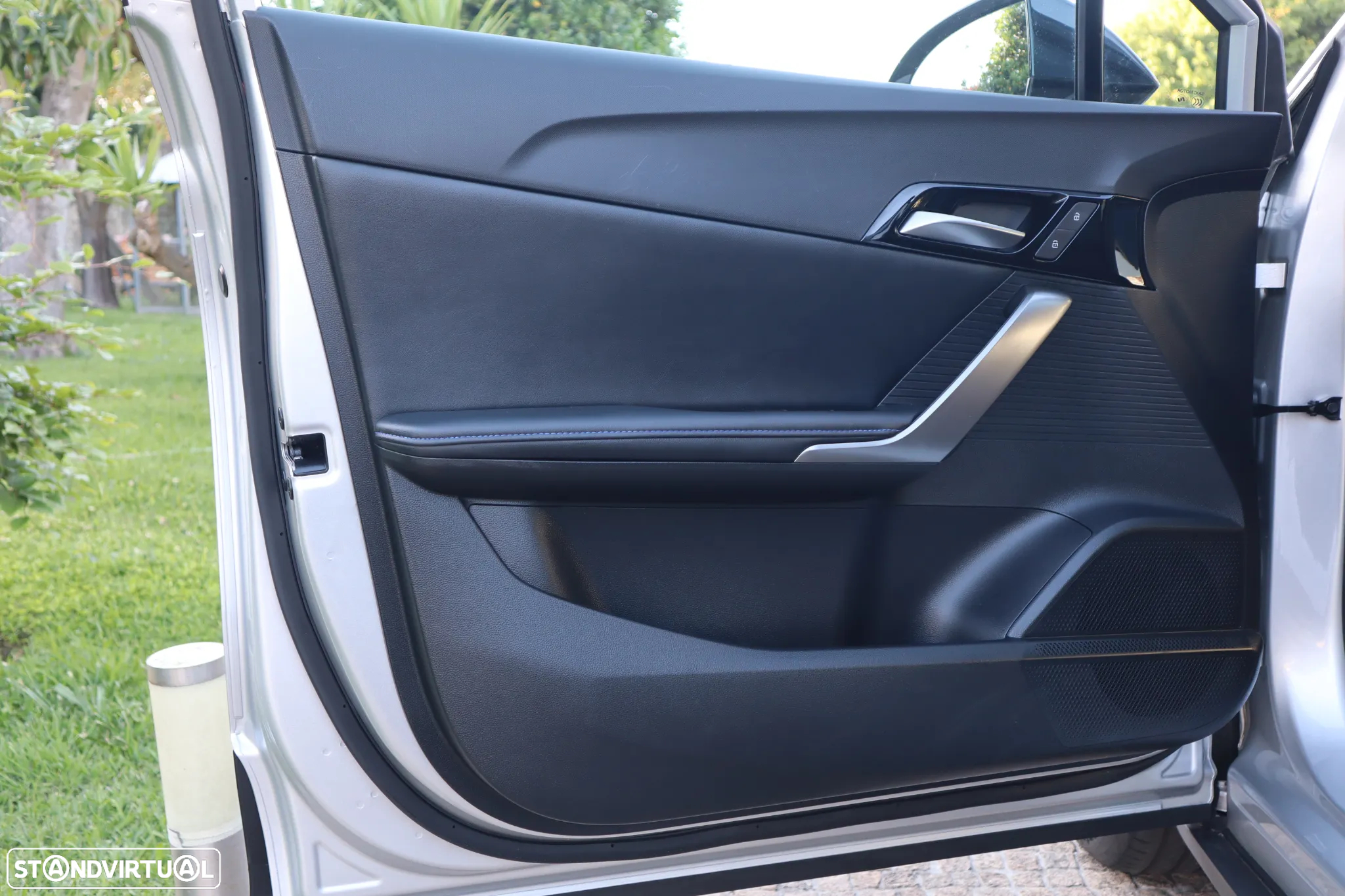 MG MG4 64 kWh Luxury - 15