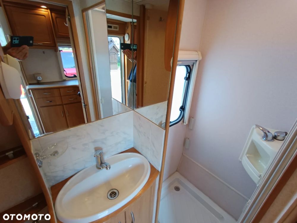 SWIFT Corniche - 15