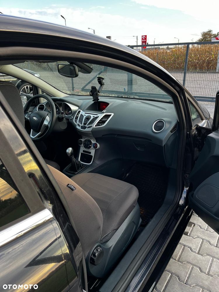 Ford Fiesta 1.4 Ghia - 18