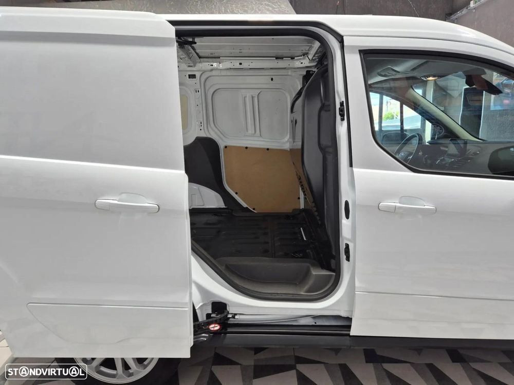 Ford Transit Connect Outro - 13
