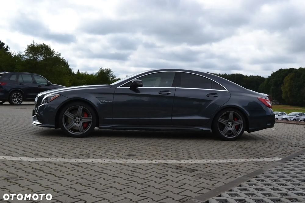 Mercedes-Benz CLS - 4