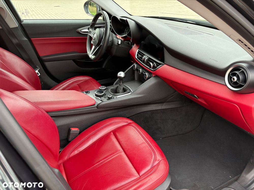 Alfa Romeo Giulia 2.2 D Turbo Super - 2