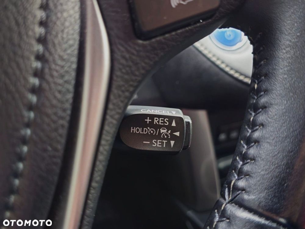 Toyota RAV4 Hybrid Prestige 4x2 - 19