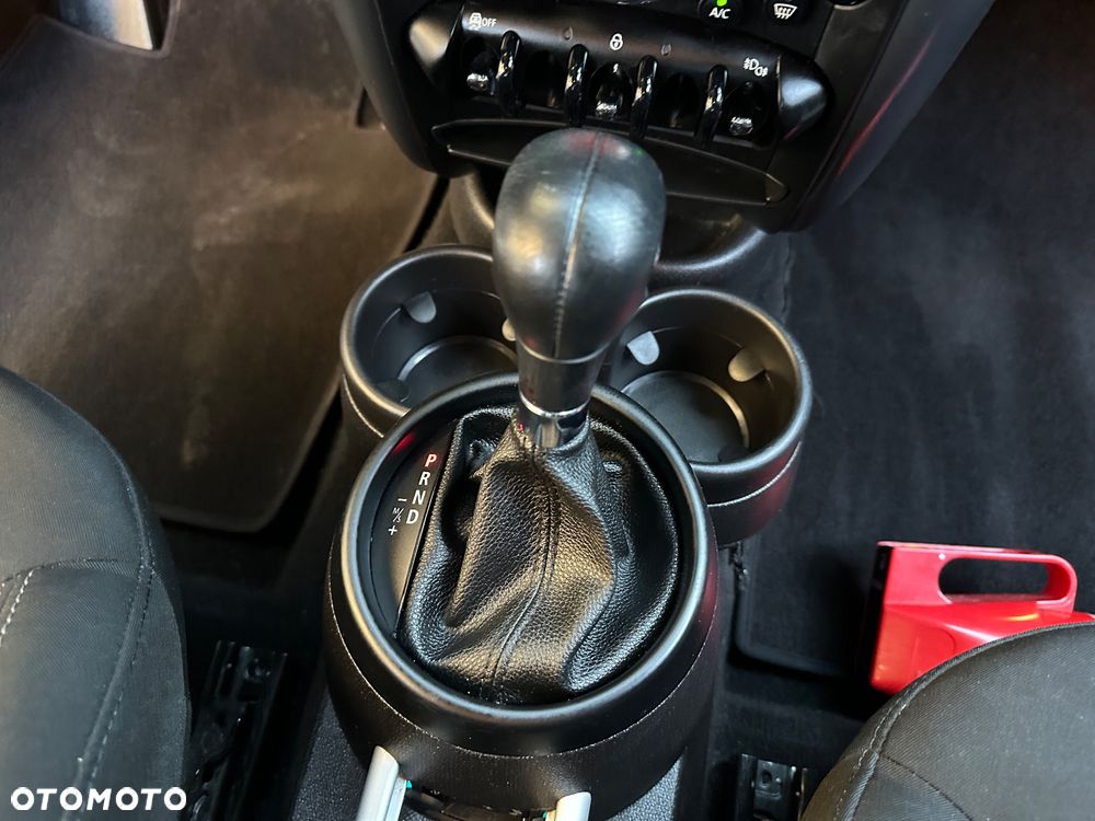 MINI Countryman - 25