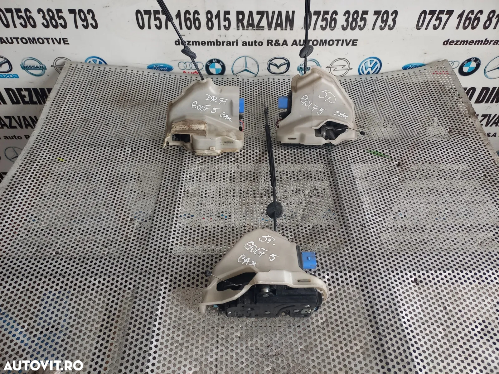 Broasca Blocator Incuietoare Usa Dreapta Fata + Stanga Dreapta Spate Vw Golf 5 Volan Stanga An 2005 - 2