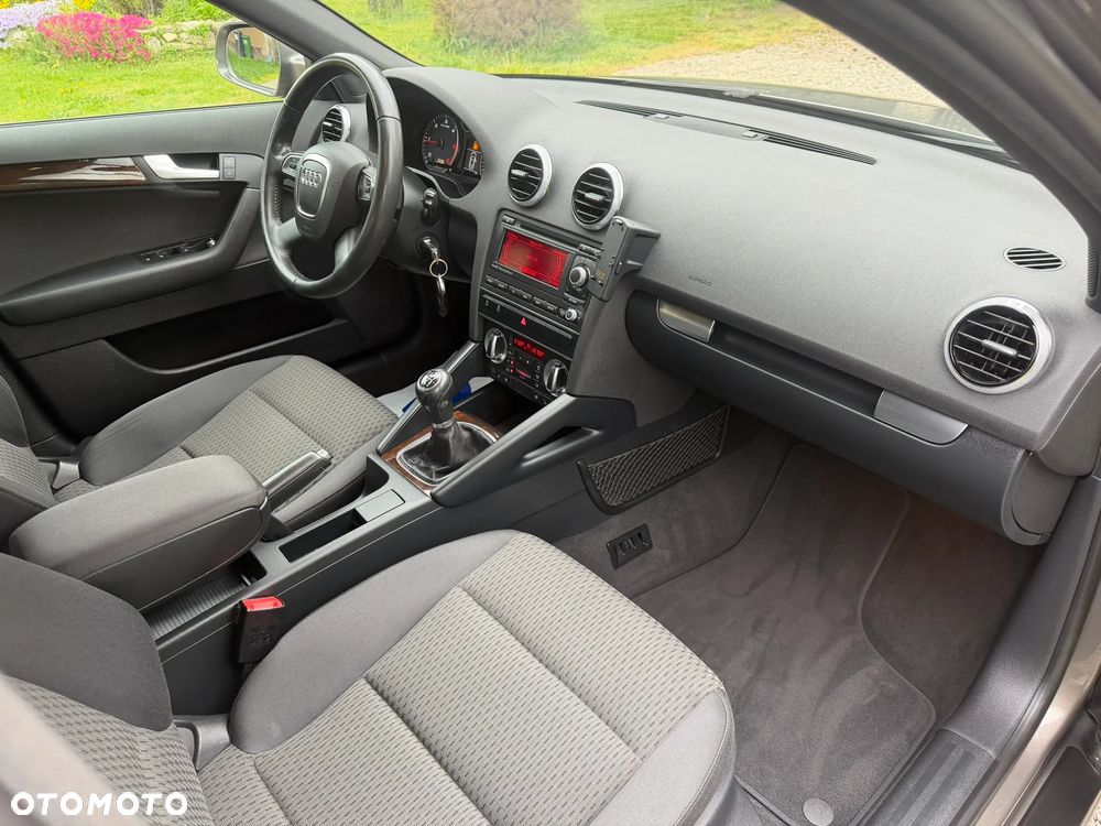 Audi A3 Sportback 2.0 TDI DPF Attraction - 22