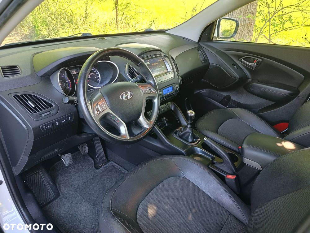 Hyundai ix35 - 23