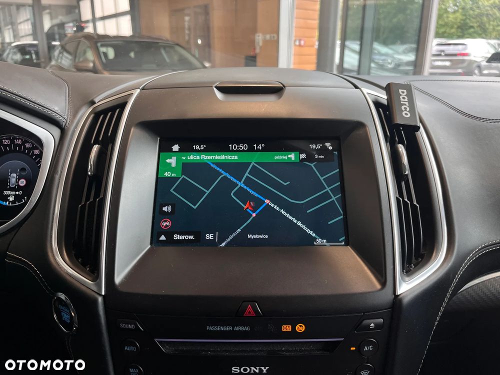 Ford S-Max - 21