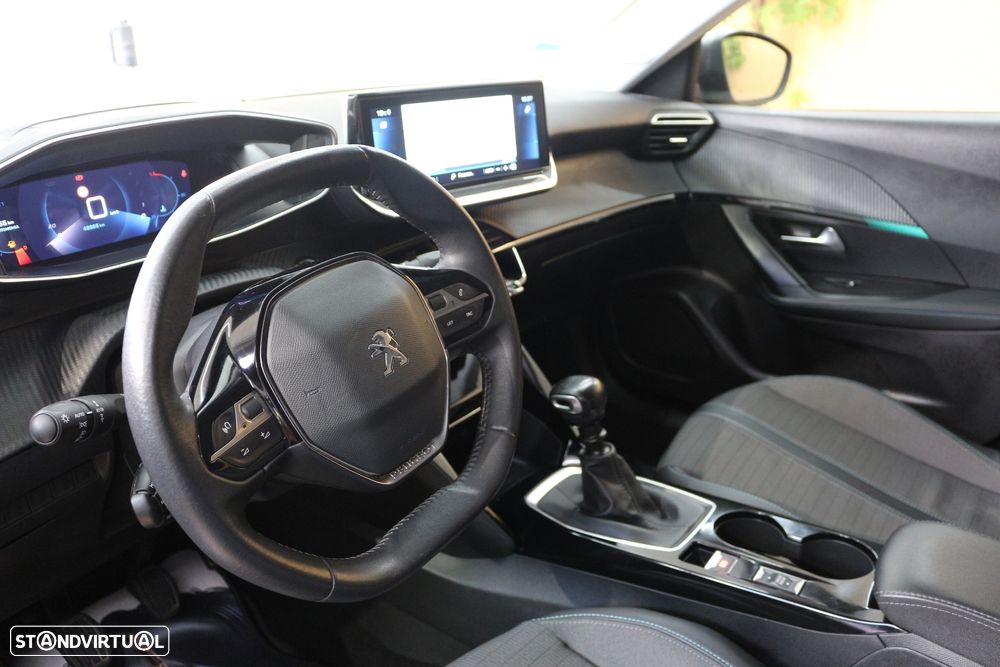 Peugeot 2008 1.5 BlueHDi Allure Pack - 28