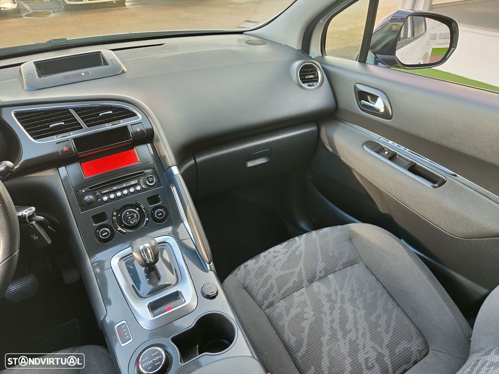 Peugeot 3008 2.0 HDi Hybrid4 - 38