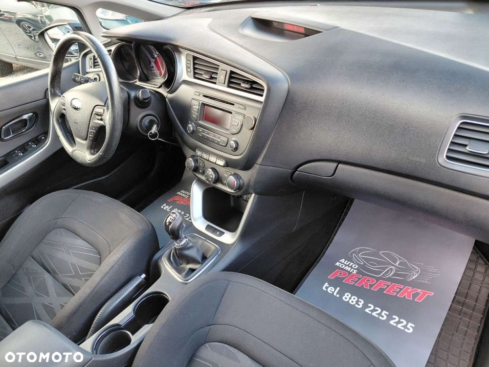 Kia Ceed - 14