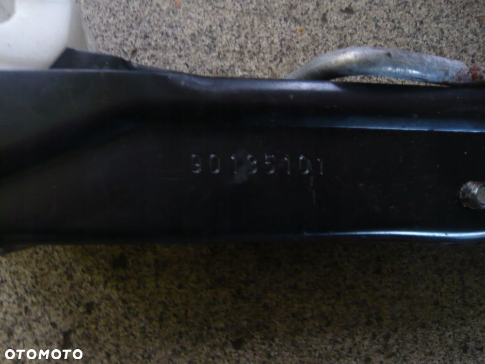 Podnośnik lewarek 90135101 Opel Corsa B - 2