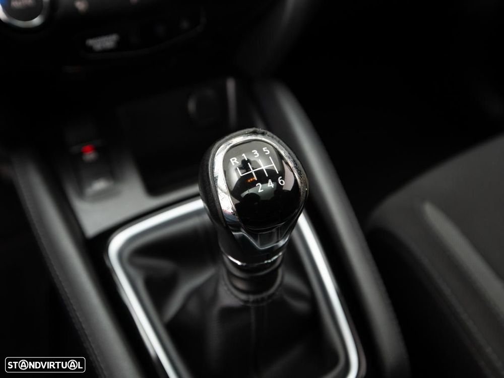 Nissan Qashqai 1.5 dCi N-Connecta Business - 21