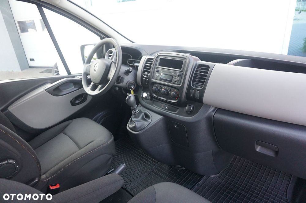 Renault TRAFIC - 15