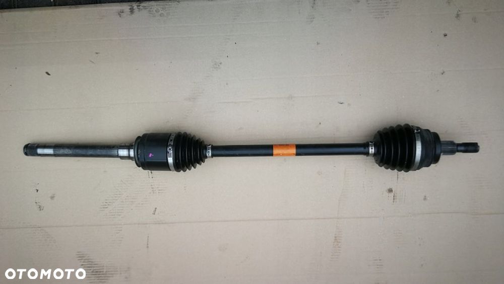 PÓŁOŚ PRZÓD PRAWA ML GL MERCEDES 166 A1663301300 - 1