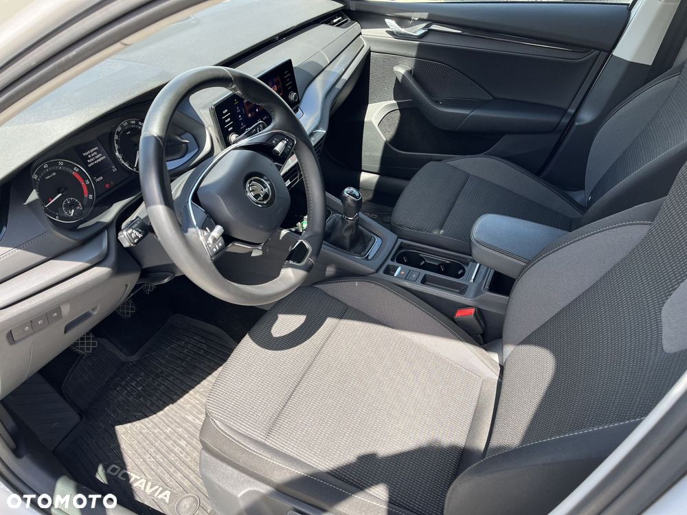 Skoda Octavia 1.5 TSI ACT Ambition - 15