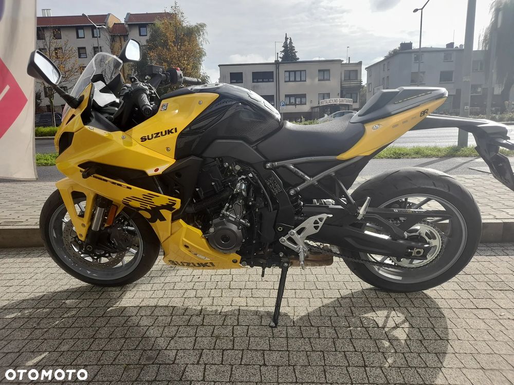 Suzuki GSX - 2