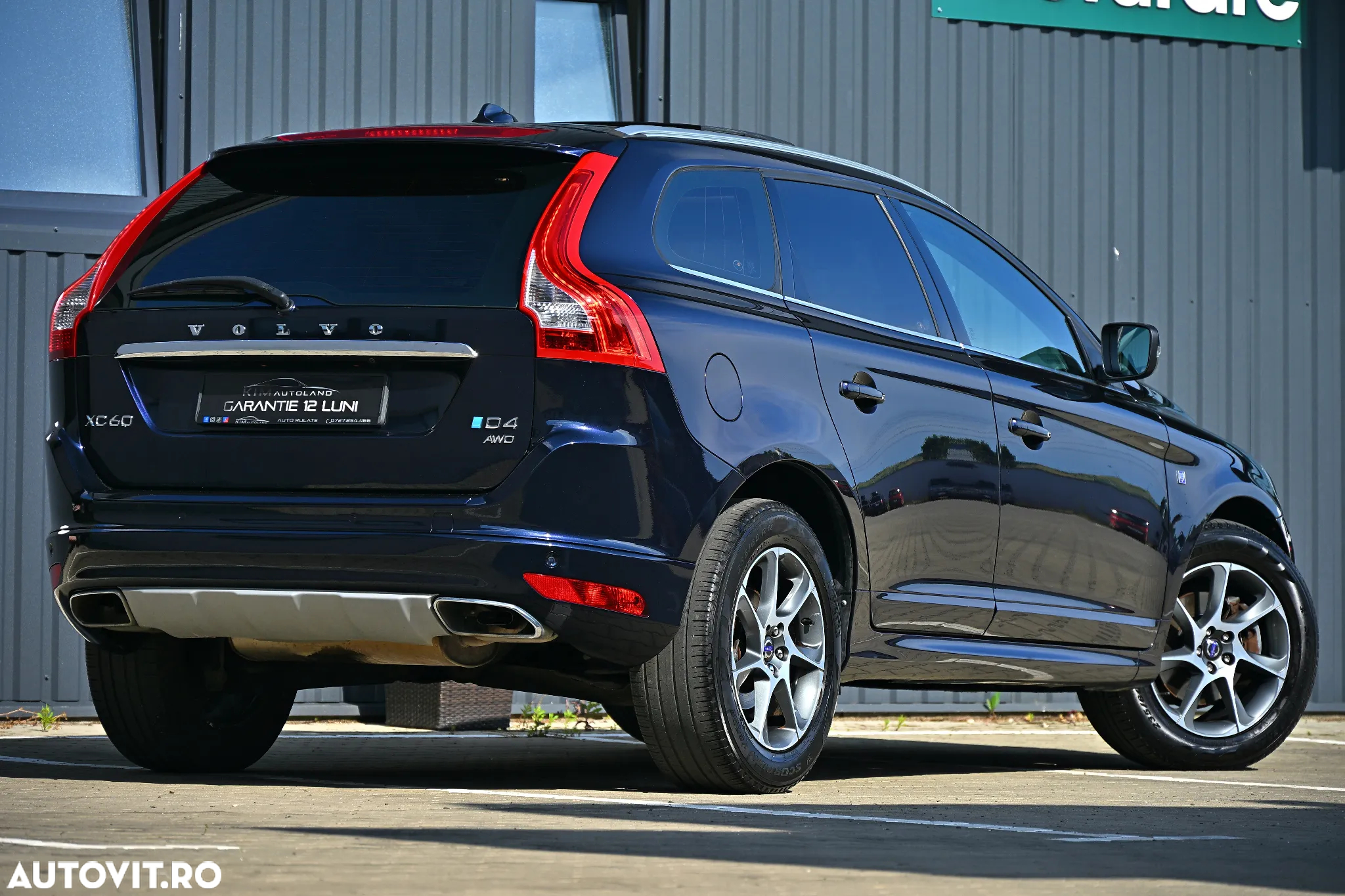 Volvo XC 60 D4 AWD Geartronic Ocean Race - 6