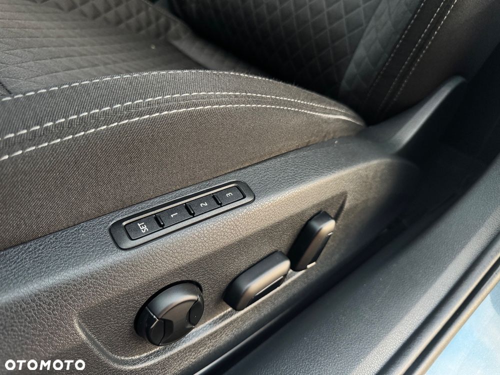 Skoda Superb 2.0 TDI DSG Premium Edition - 15