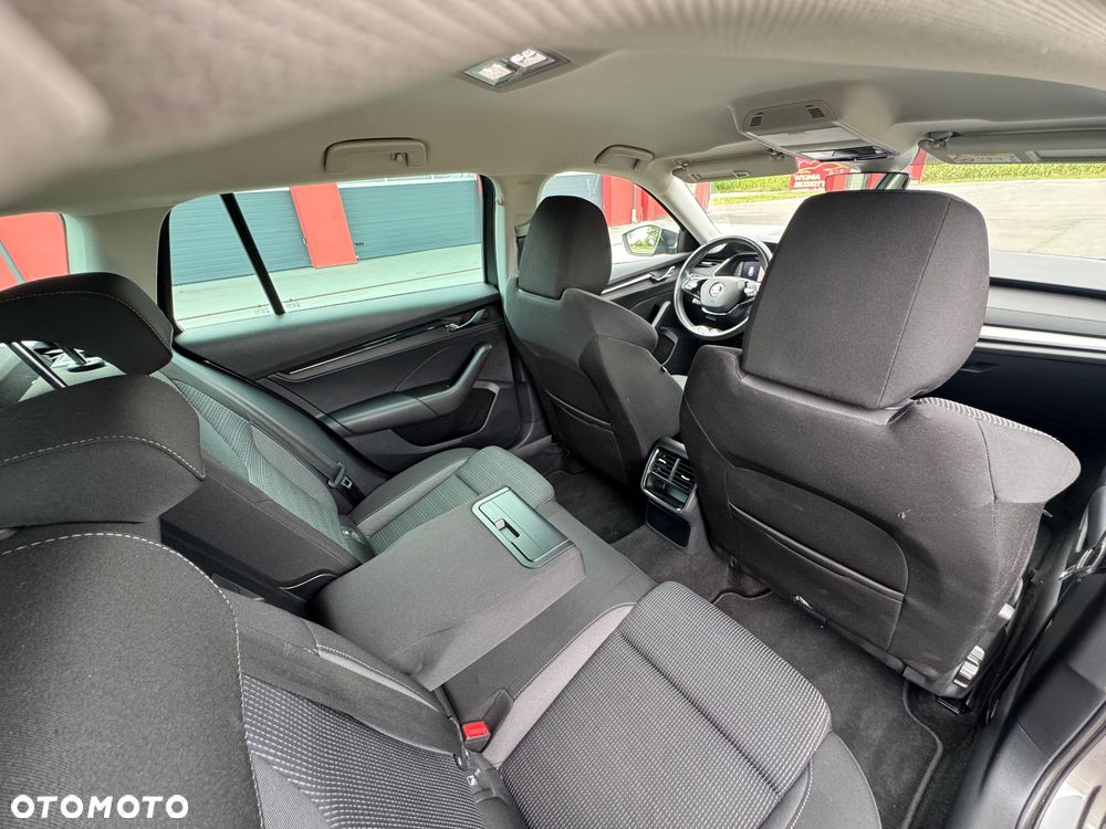 Skoda Octavia 2.0 TDI Style DSG - 14