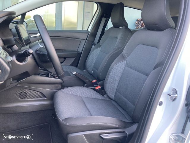 Renault Clio 1.0 TCe Evolution - 24