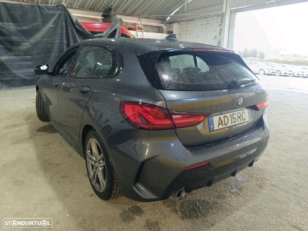 BMW 116 d Pack Desportivo M - 2