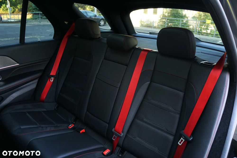 Mercedes-Benz GLE AMG Coupe 53 4-Matic Premium Plus - 26