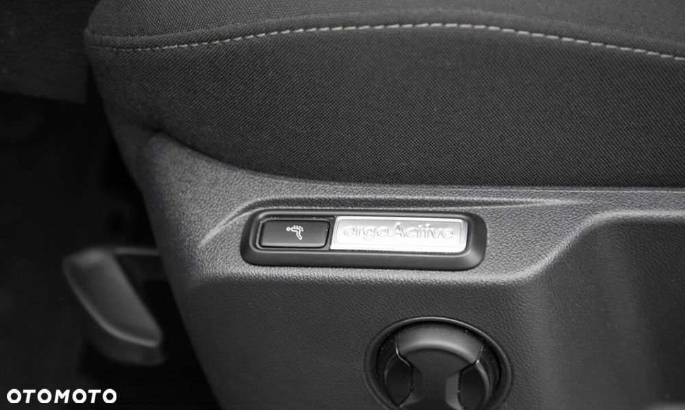 Volkswagen Tiguan - 10