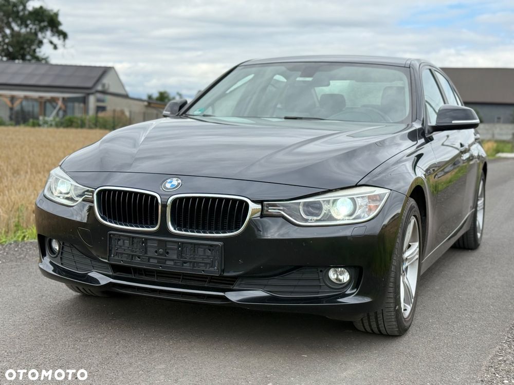 BMW Seria 3 316i - 1