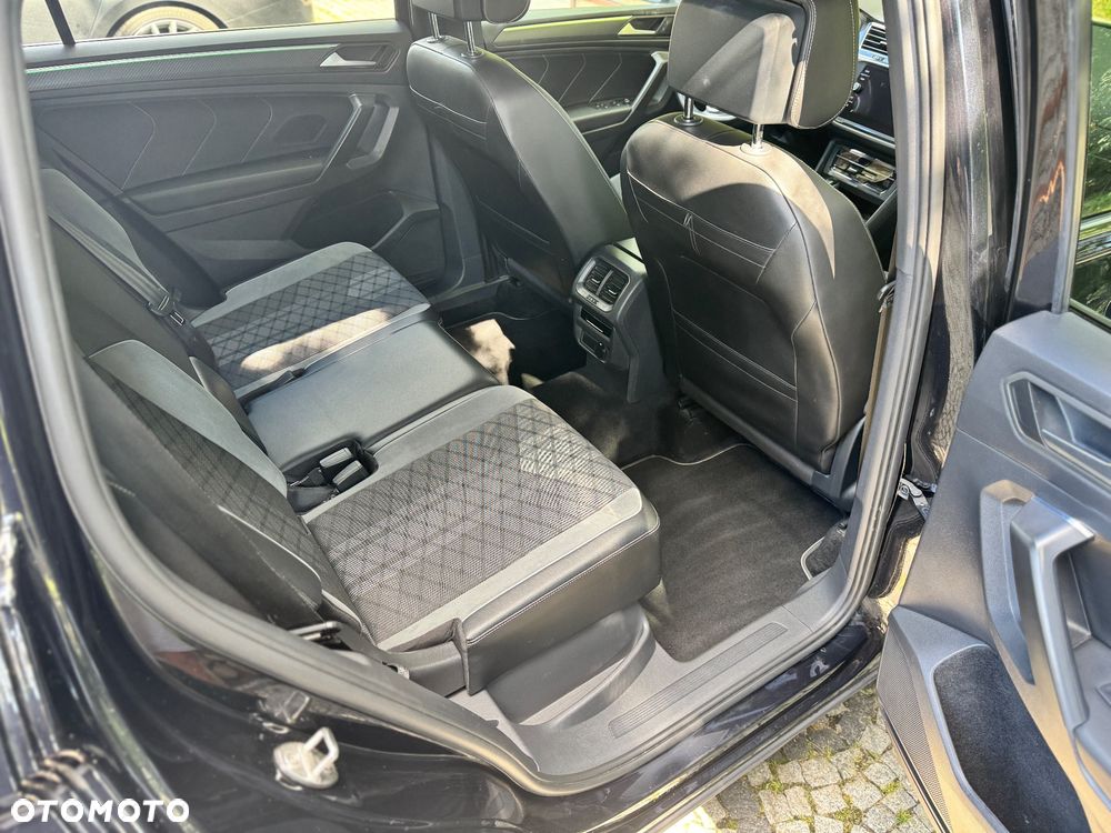 Volkswagen Tiguan Allspace 2.0 TDI SCR 4Motion DSG R-Line - 16