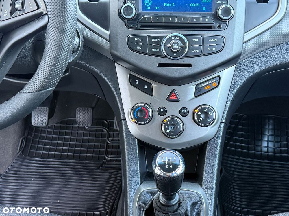 Chevrolet Aveo 1.2 - 25