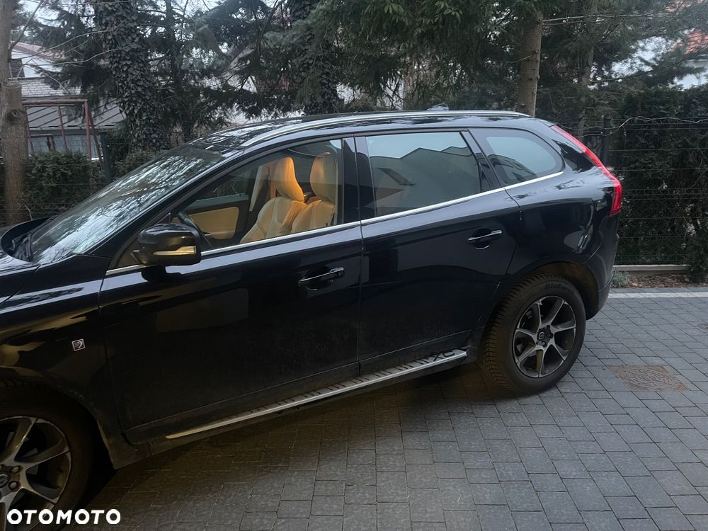 Volvo XC 60 D4 AWD Ocean Race - 10