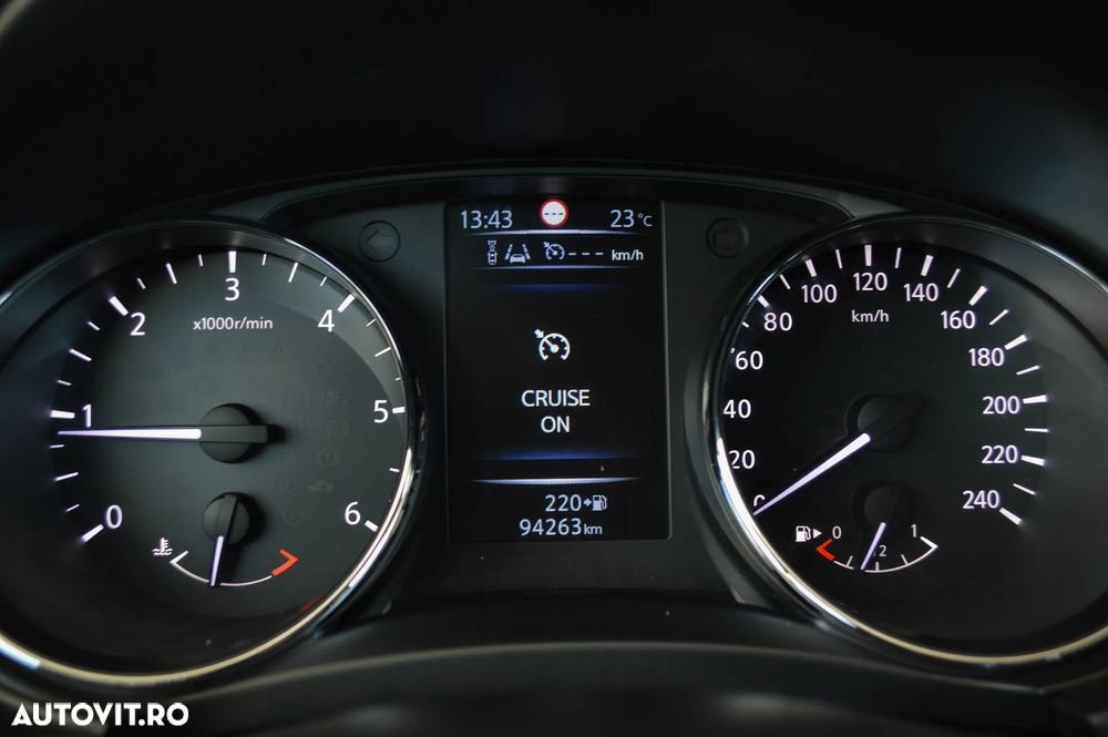 Nissan Qashqai 1.6 DCI DPF Start/Stop tekna - 23