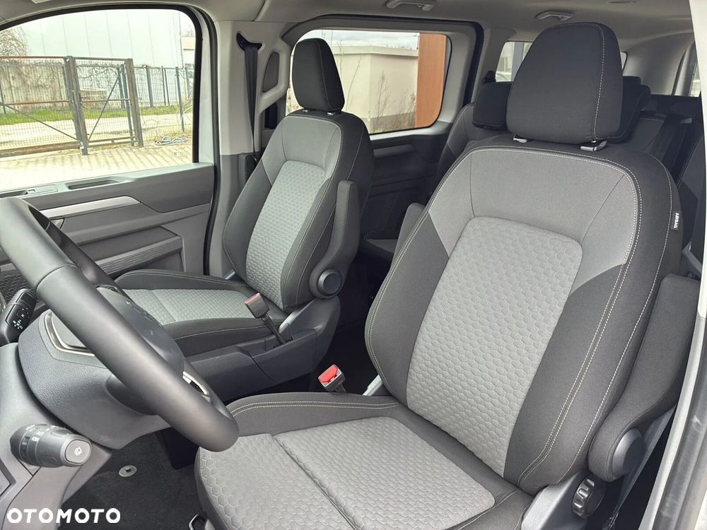 Volkswagen Caravelle 2.0 TDI L2 Life - 14