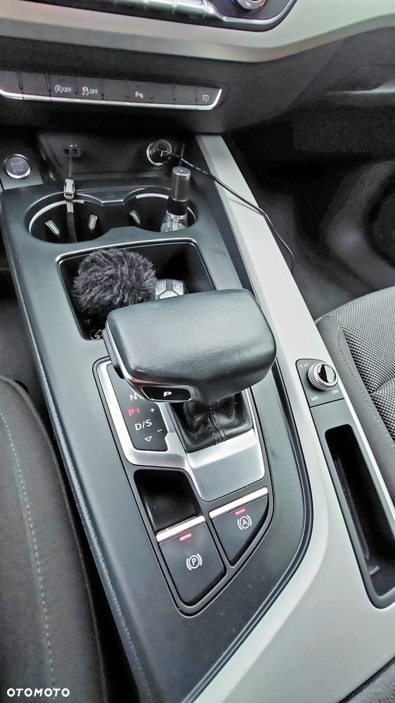 Audi A4 Limousine 35 TFSI mHEV Advanced S tronic - 36
