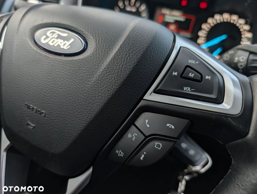 Ford Mondeo - 17