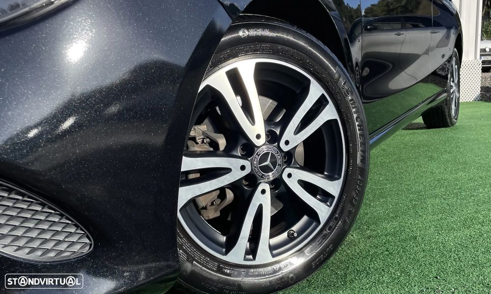 Mercedes-Benz CLA 180 Shooting Brake d 7G-DCT - 15