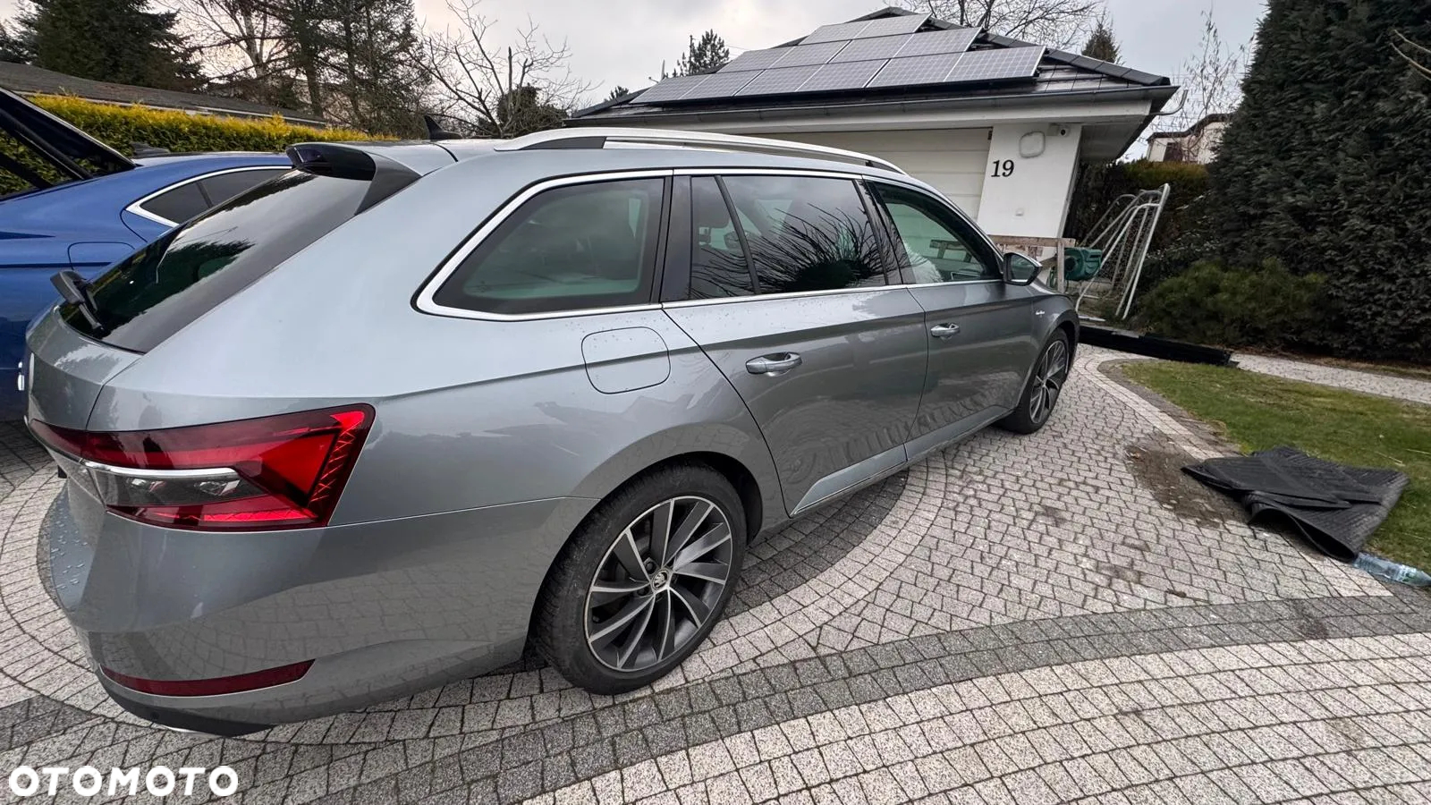 Skoda Superb 2.0 TDI SCR L&K DSG - 9