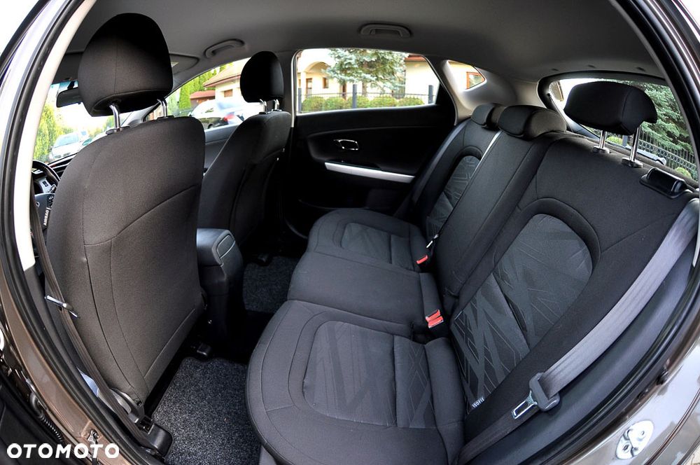 Kia Ceed 1.4 CVVT Dream Team Edition - 38