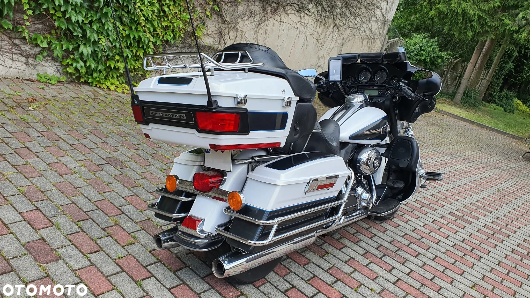 Harley-Davidson FLHS Electra Glide - 4