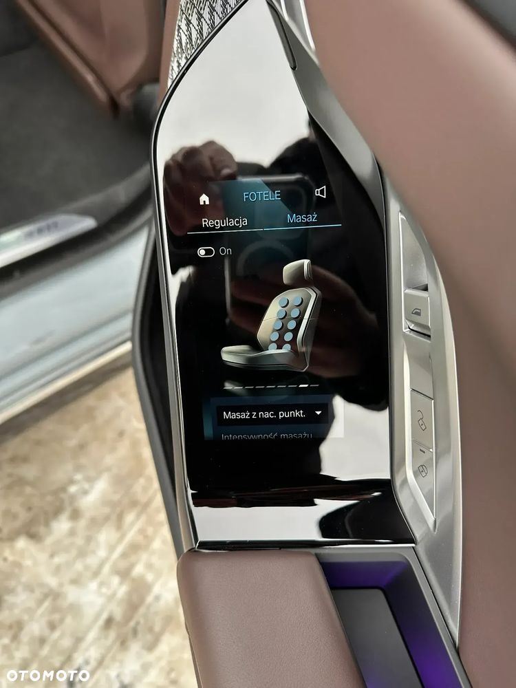 BMW Seria 7 M760e PHEV xDrive sport - 23