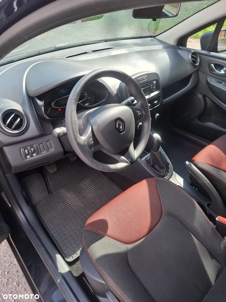 Renault Clio 1.2 16V 75 Dynamique - 11