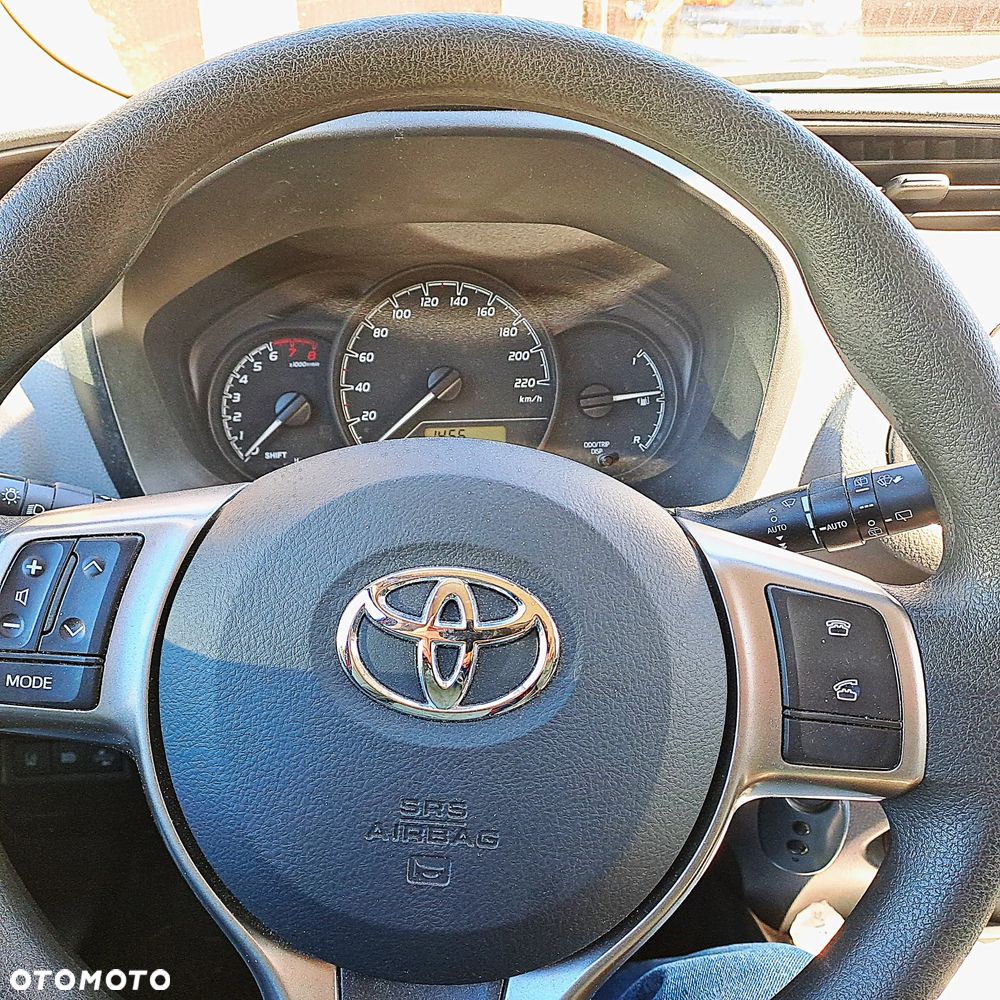 Toyota Yaris 1.5 Active - 5